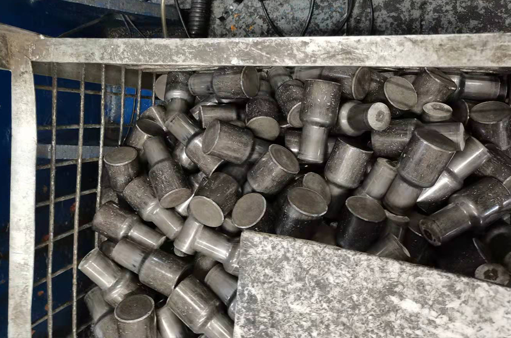  YPM-61係列整體框架金屬擠壓液壓機（jī）及生產線